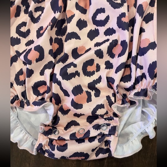 NWOT 18M Baby Girl Cheetah Print Romper - Picture 4 of 6